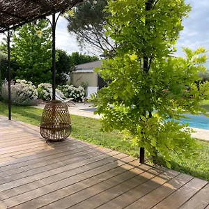 suite-671.hotels-rhonealpes.com/
